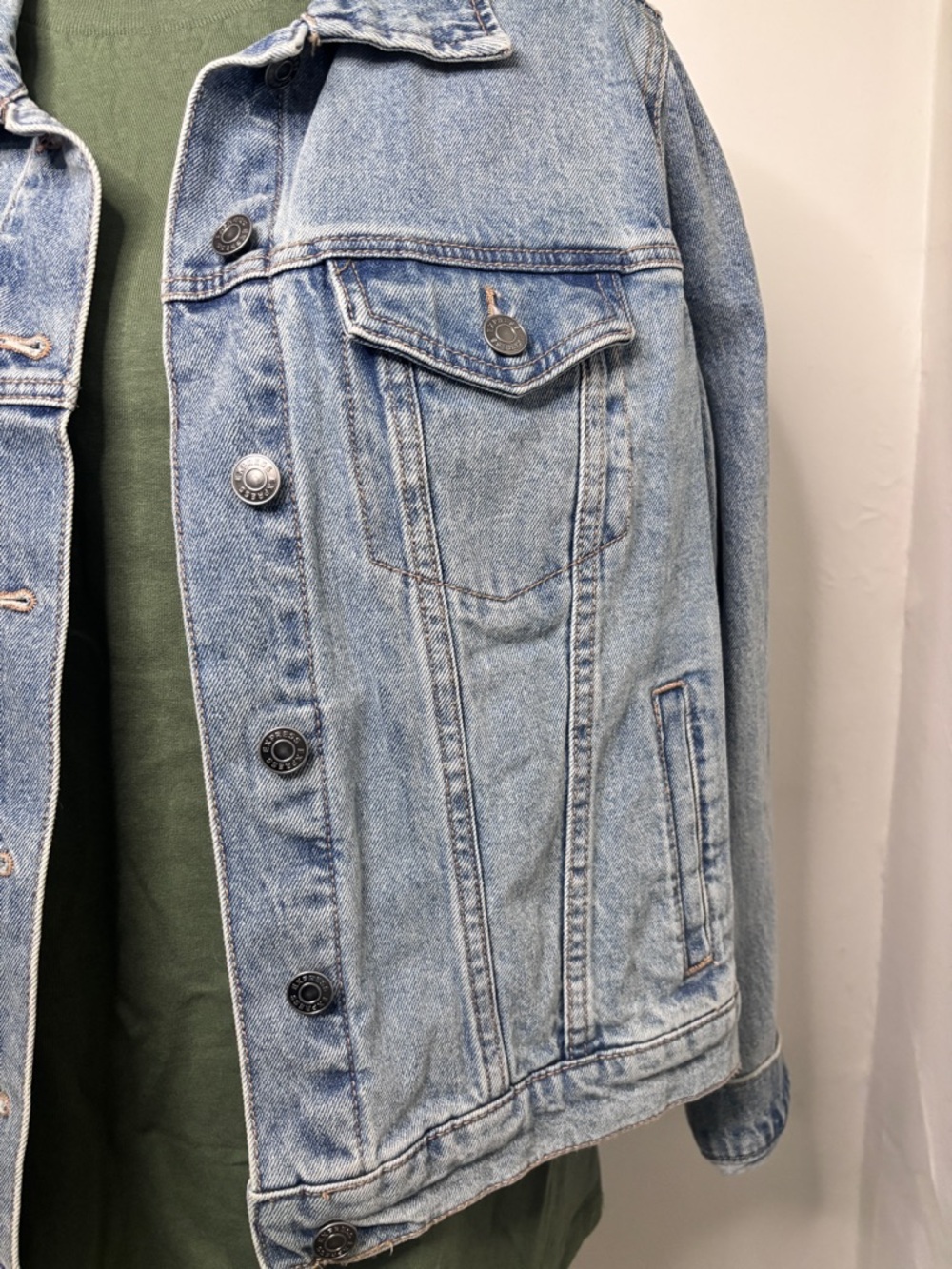 Express Jean Jacket - Picture 3 of 5